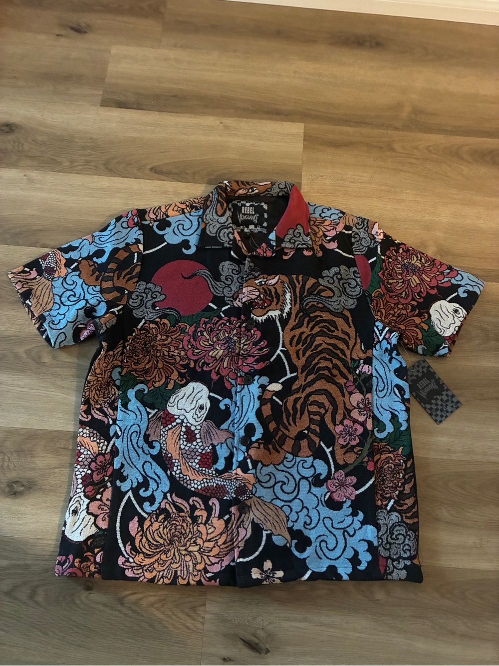 Rebel Vengeance Koi Japanese Tapestry Woven Button Up Shirt Men’s  NWT Rare